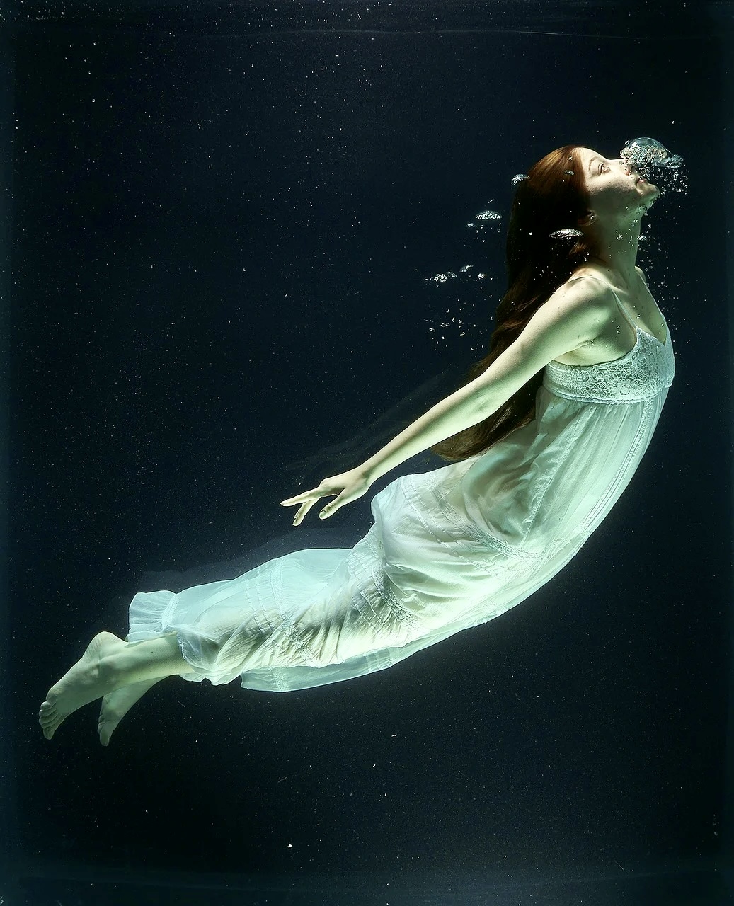 “बे-पर की परी” ~अरशफा